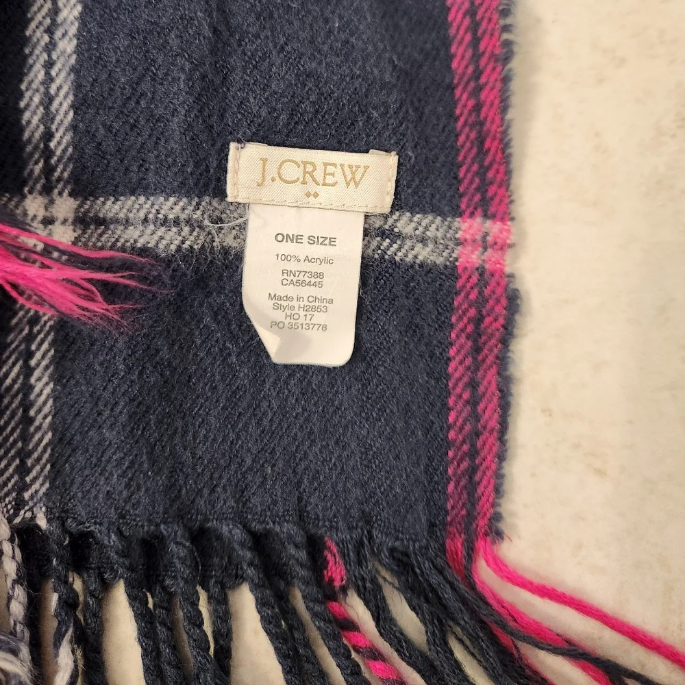 J‎ Crew Navy Blue Pink Plaid Scarf Fringe #C1129